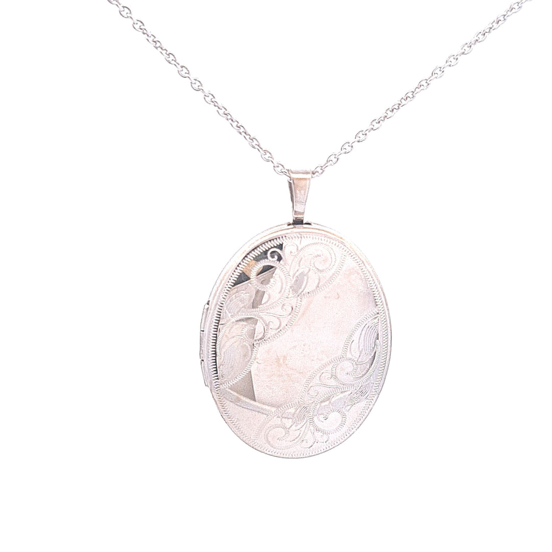 Oval two picture locket on 18" chain 34731