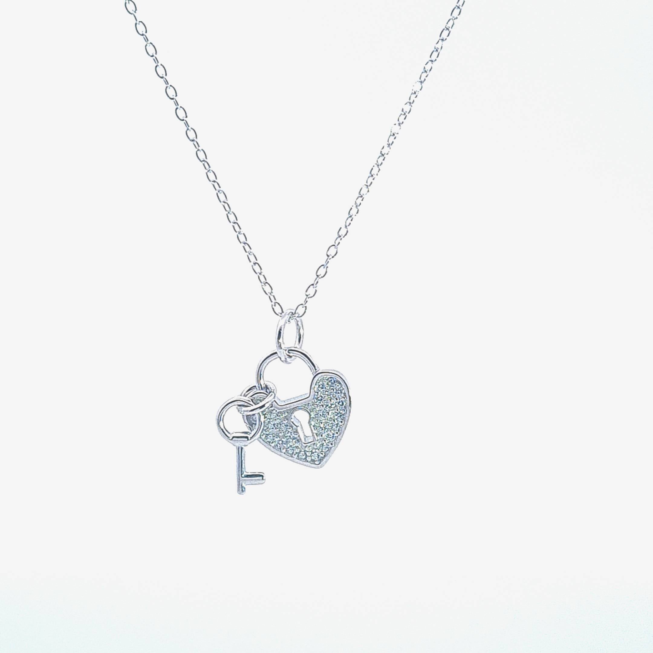 Padlock and key pendant 37284 - Armin Lowe Jewellers