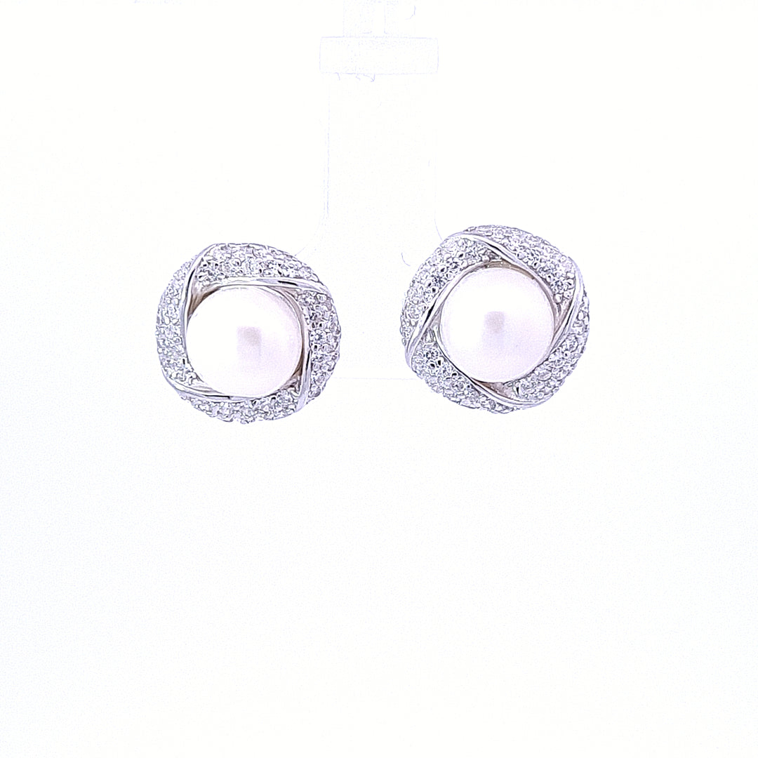 Large pearl studs 34078 - Armin Lowe Jewellers