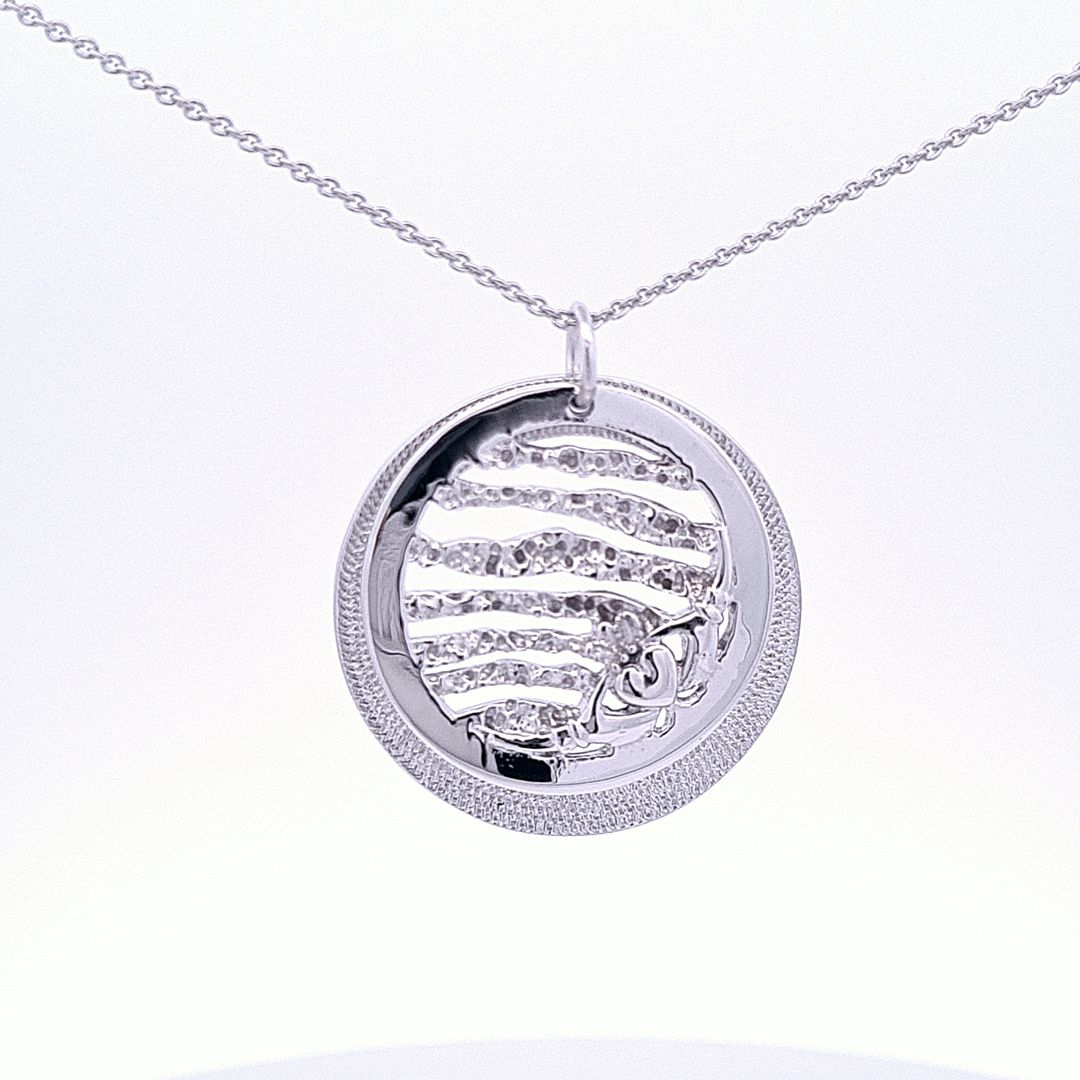 Sinead Claddagh Pendant 36221 - Armin Lowe Jewellers