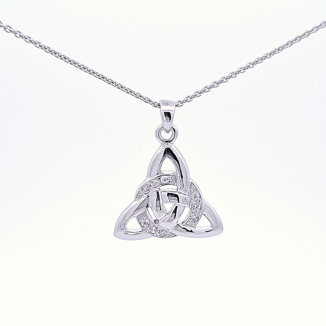 Celtic Trinity knot pendant 36165 - Armin Lowe Jewellers