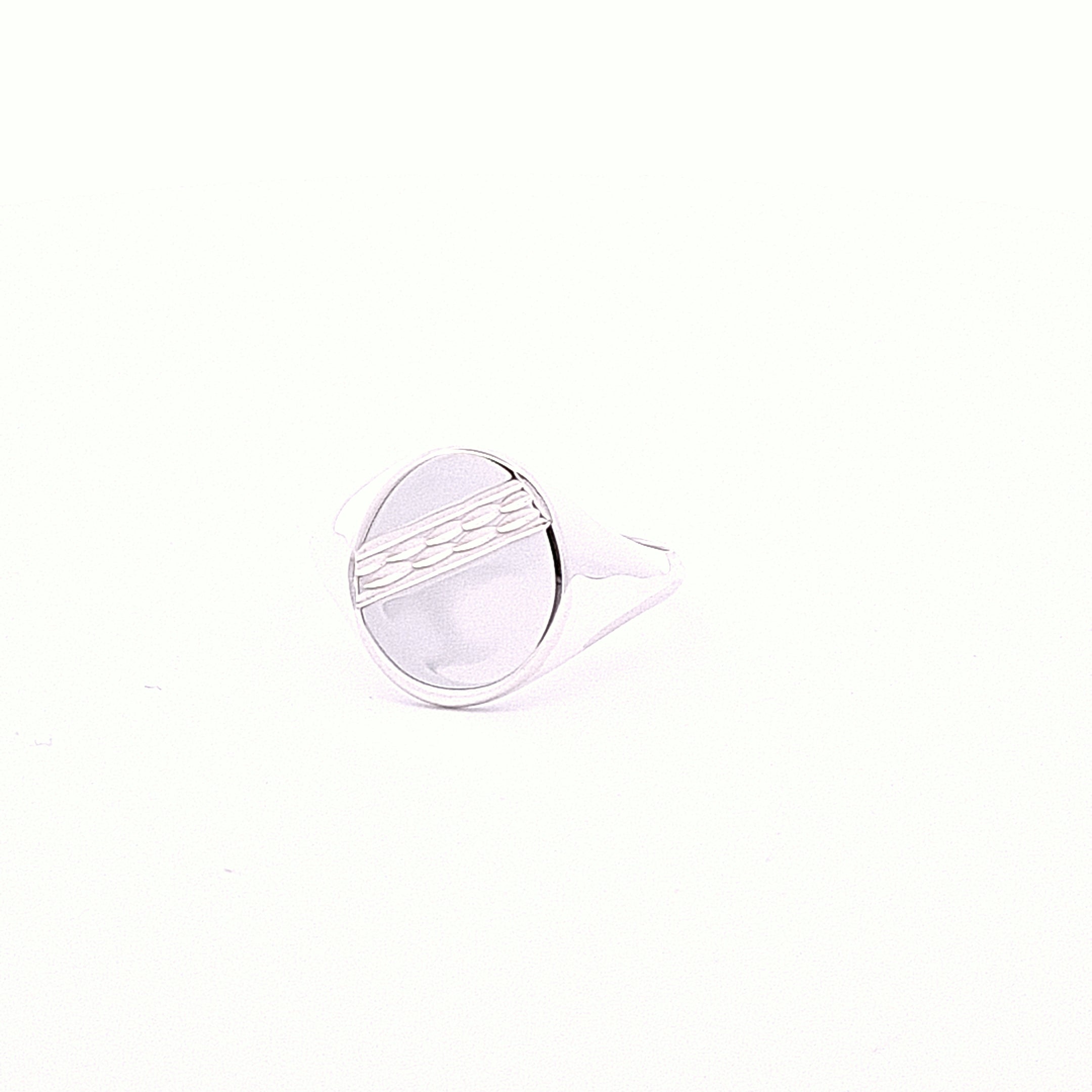 Oval Diagonal pattern signet ring 36162 - Armin Lowe Jewellers